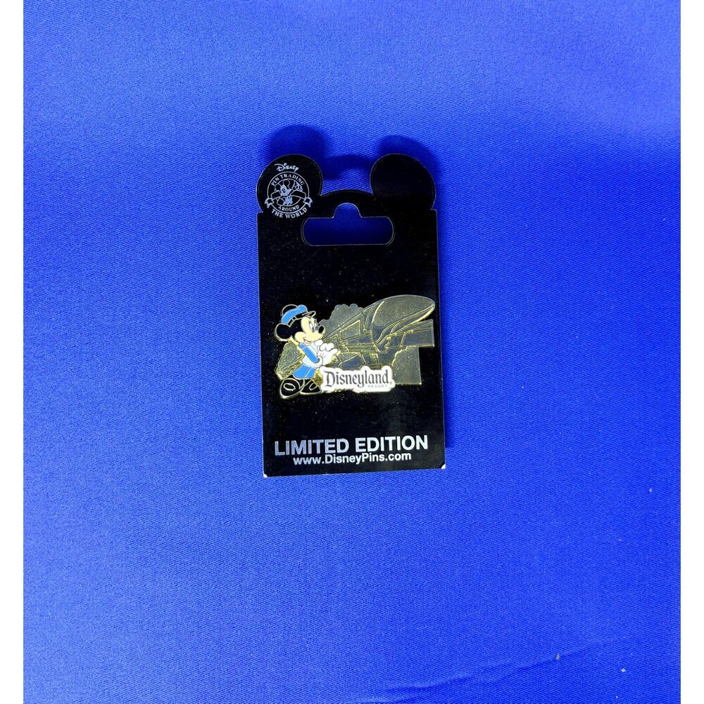 Mickey Mouse Monorail Pin Disneyland Resort Limited Edition